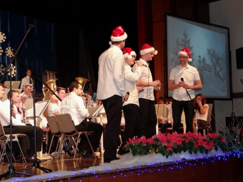 KVATROPIRCI - Jingle Bell Rock